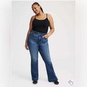 NWOT Torrid Bombshell High-Rise Rhinestone Flare Jean size 18T